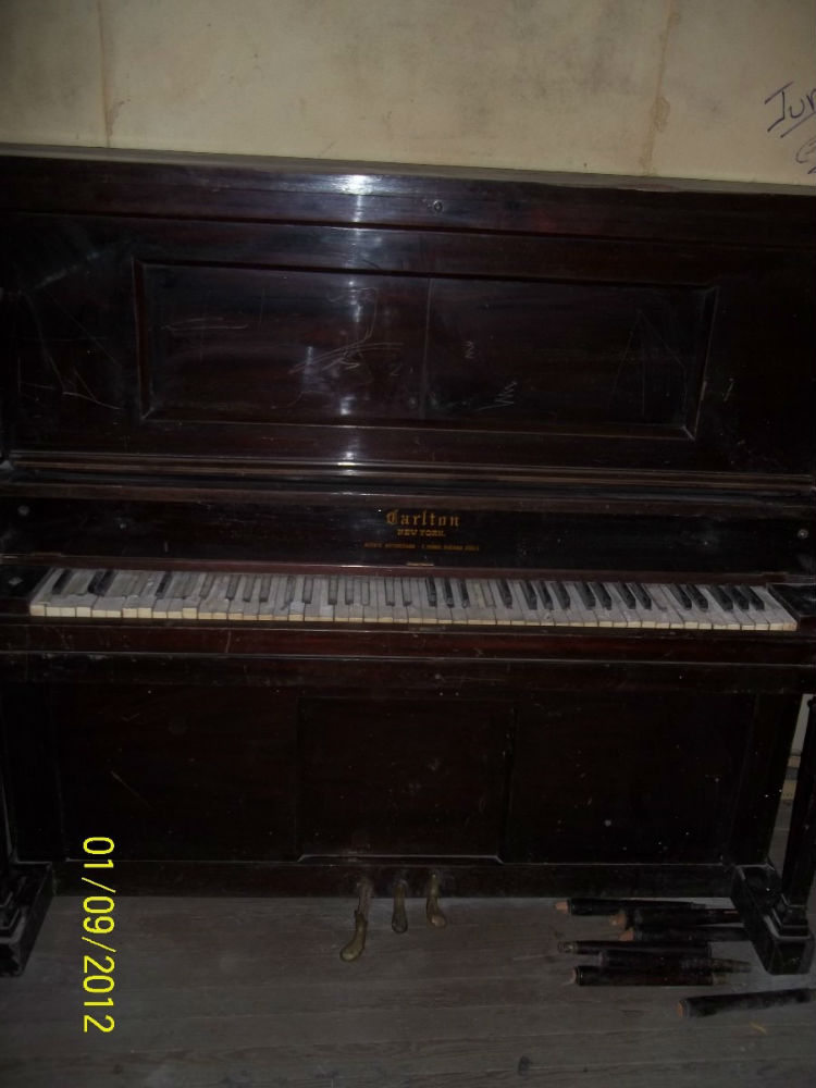 piano-vertical-carlton-new-york-clavijero-intacto-48-D_NQ_NP_13701-MLA3153074244_092012-F